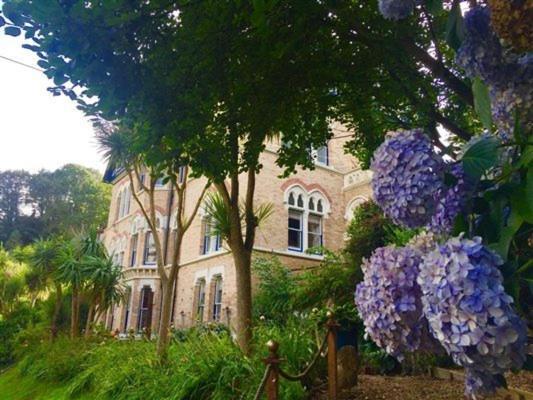 Westwell Hall Guest Accommodation, Bed & Breakfast, Luxury Rooms Ilfracombe Exterior photo