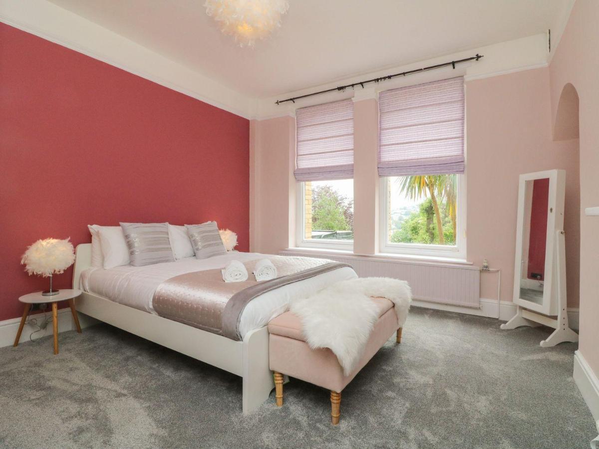 Westwell Hall Guest Accommodation, Bed & Breakfast, Luxury Rooms Ilfracombe Exterior photo